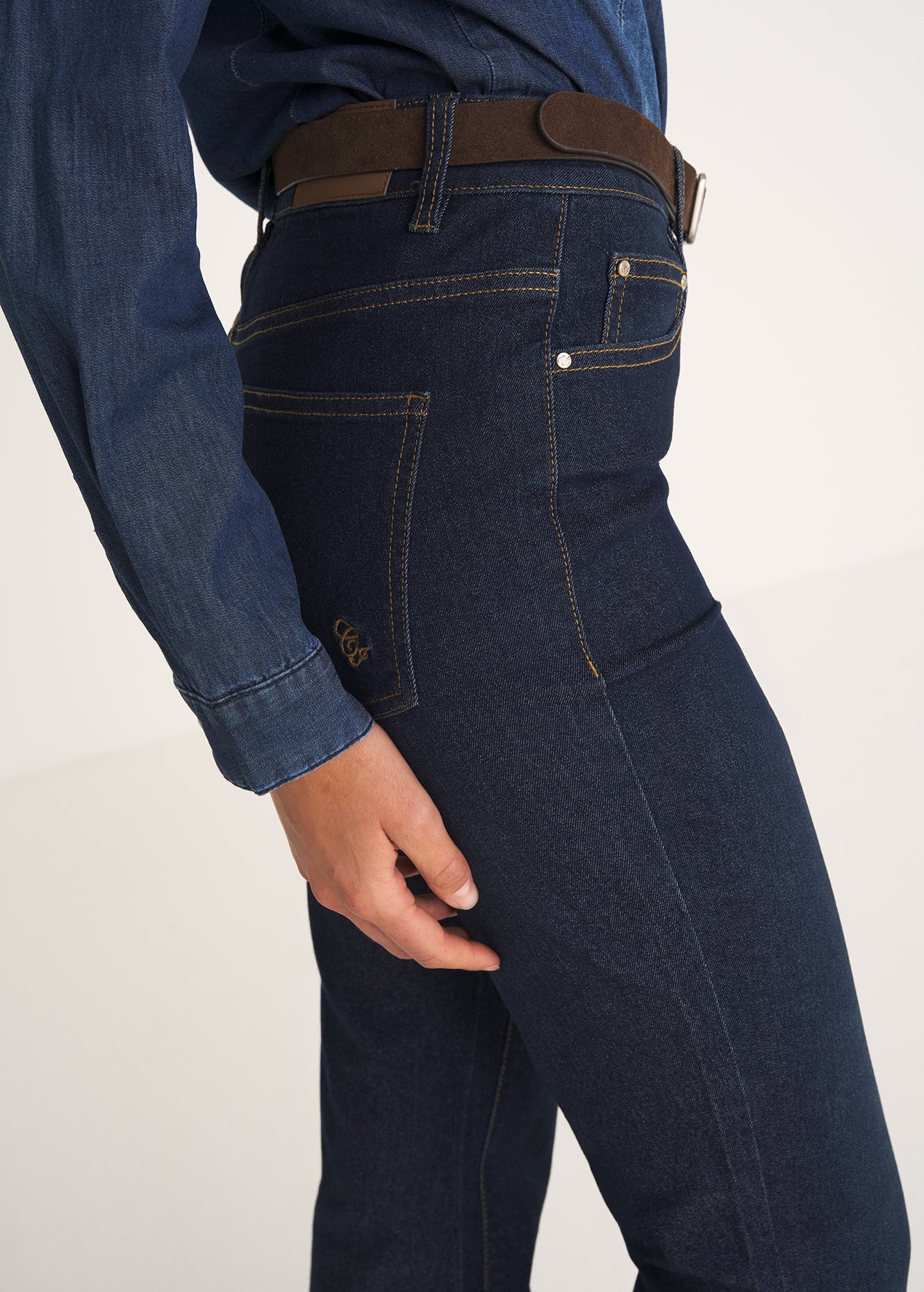 Pantalone denim Cindy modello flare
