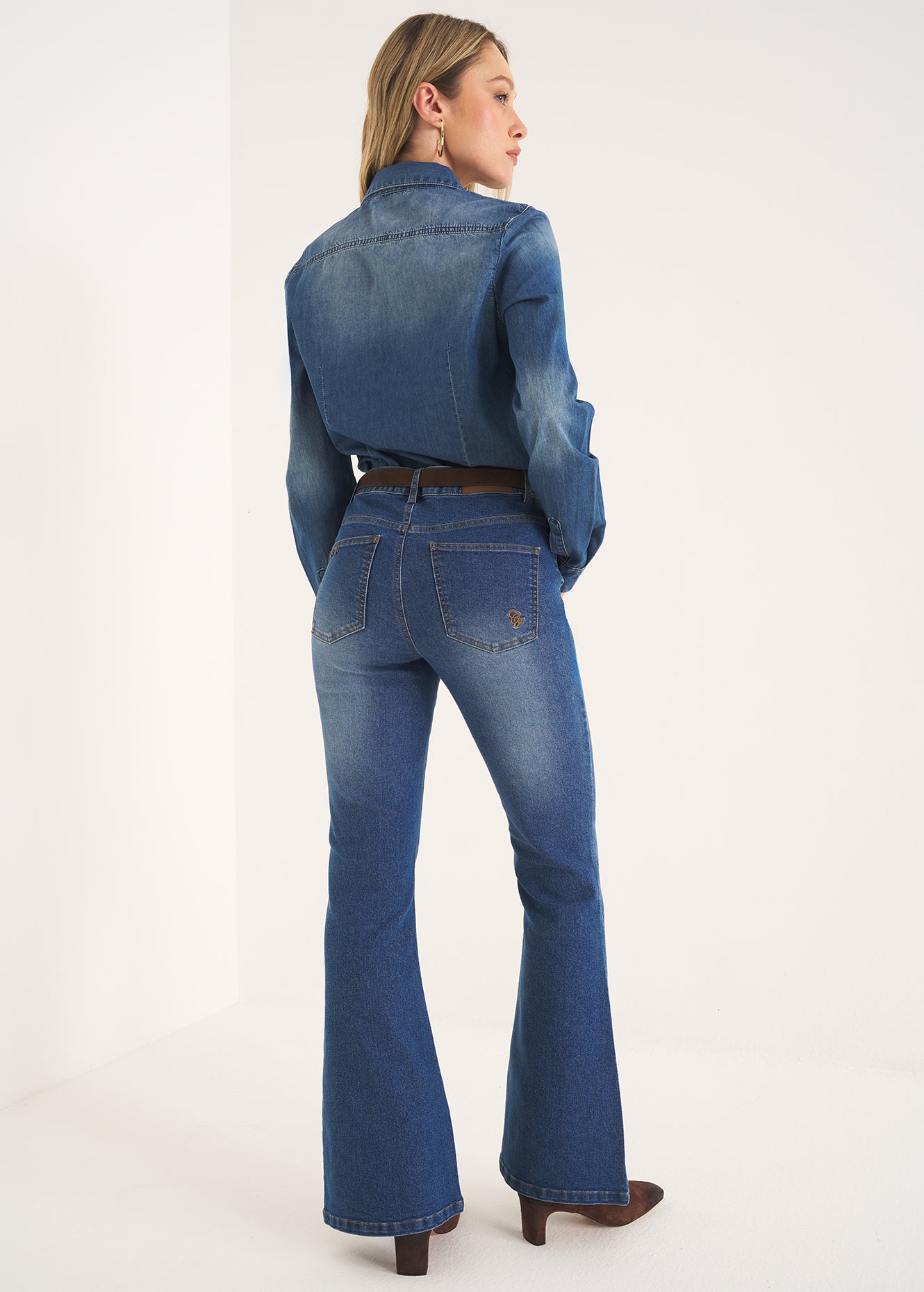 Pantalone denim Cindy modello flare
